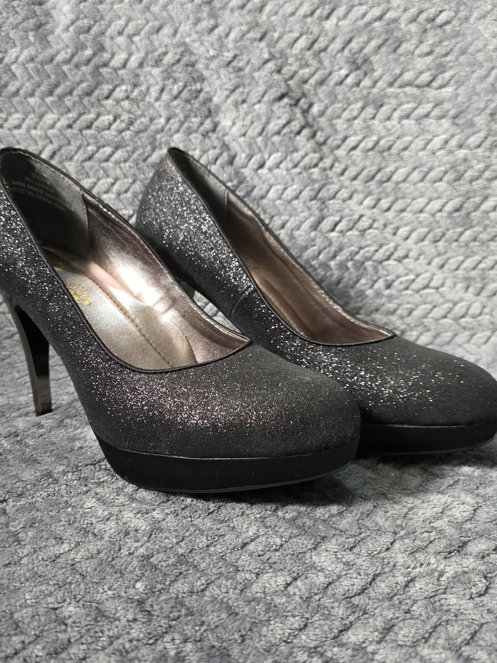 BONGO Black Glitter Platform Heels